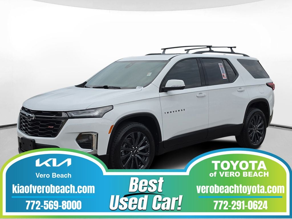 2022 Chevrolet Traverse RS in Summit White — front three-quarter view