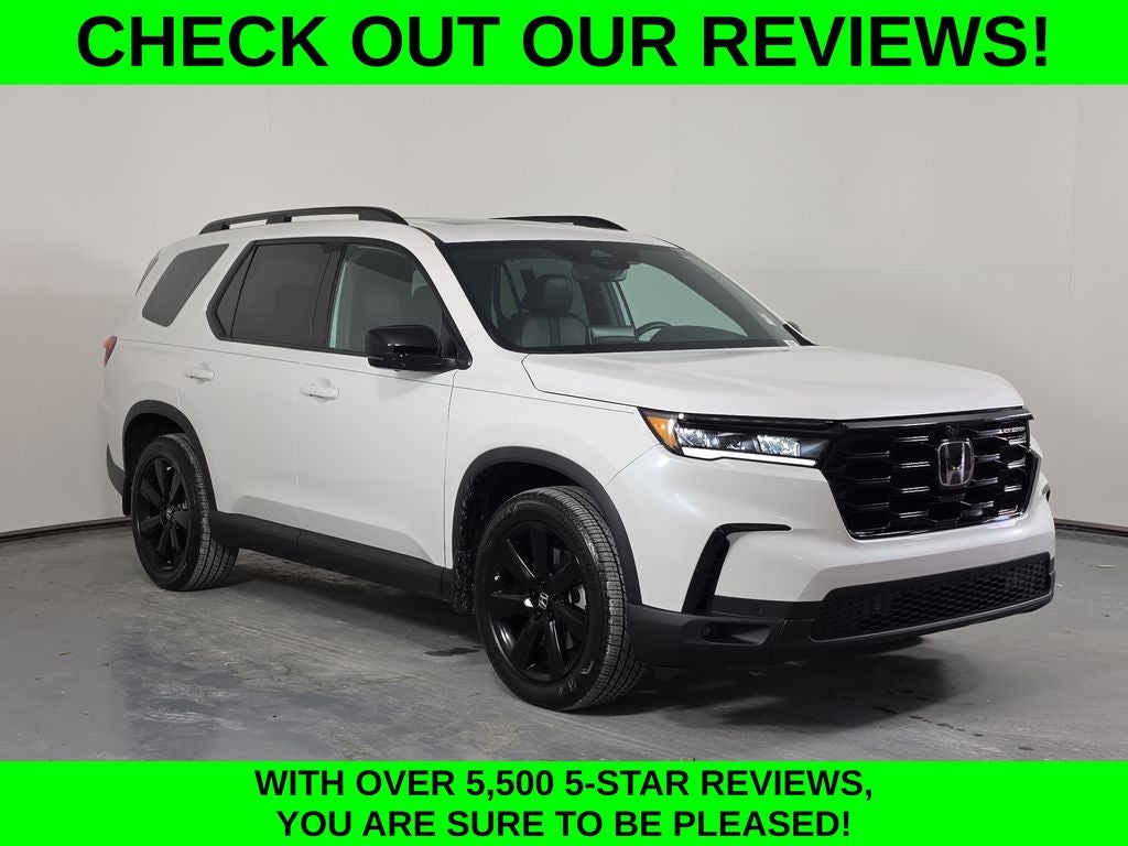 2025 Honda Pilot — rear three-quarter view